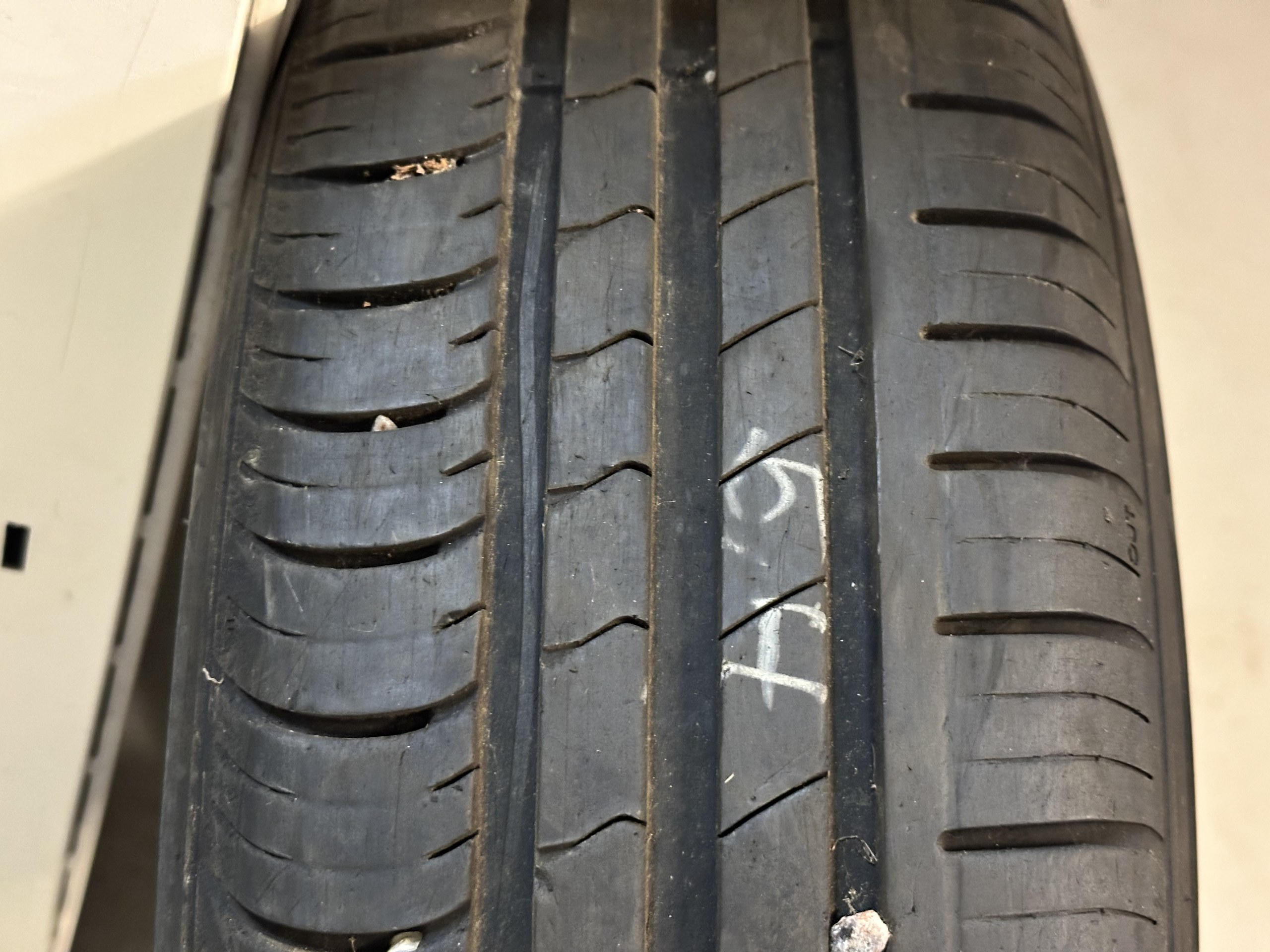 Ke203t15r83.9