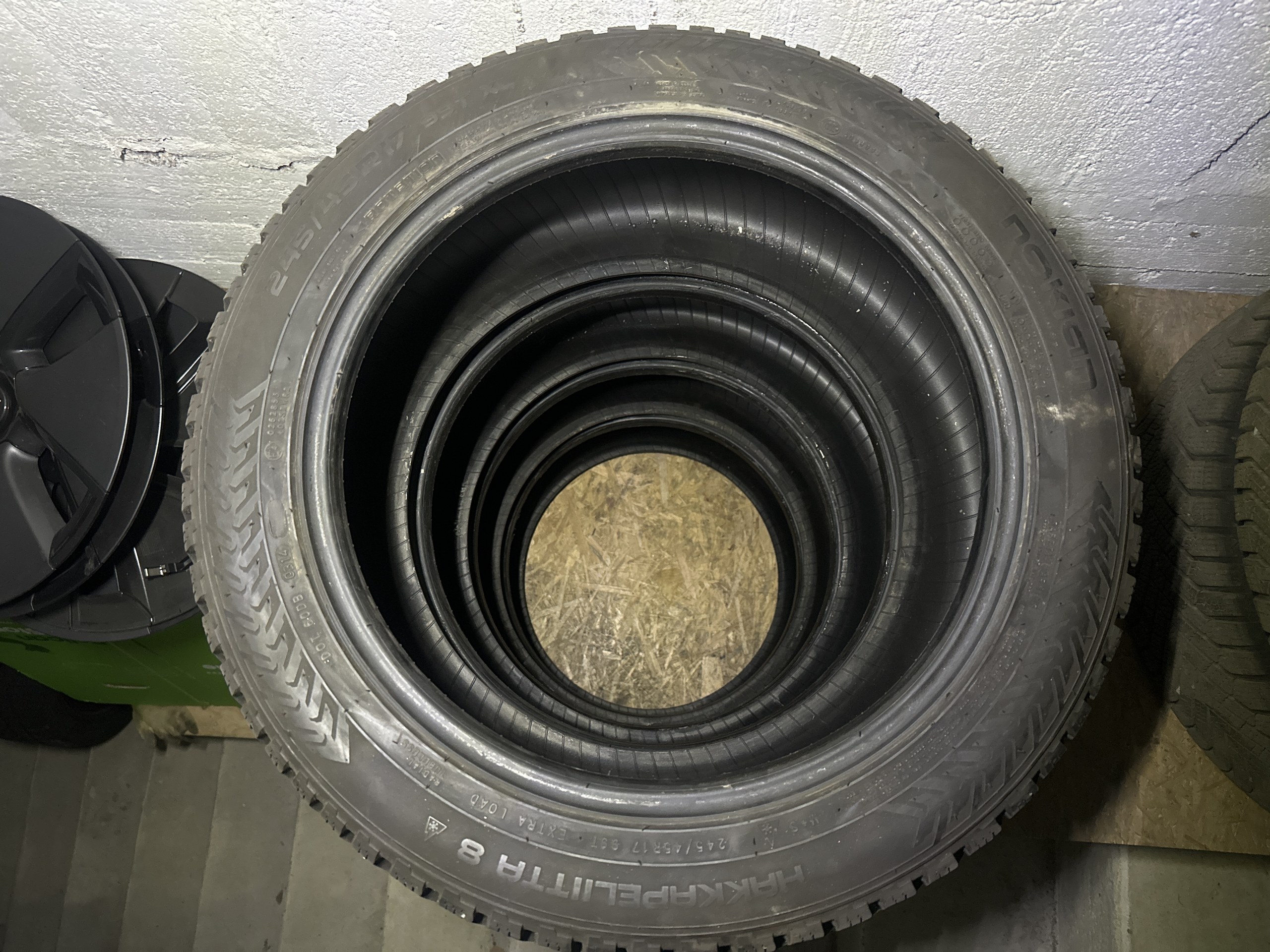 Na2454517noa89.3